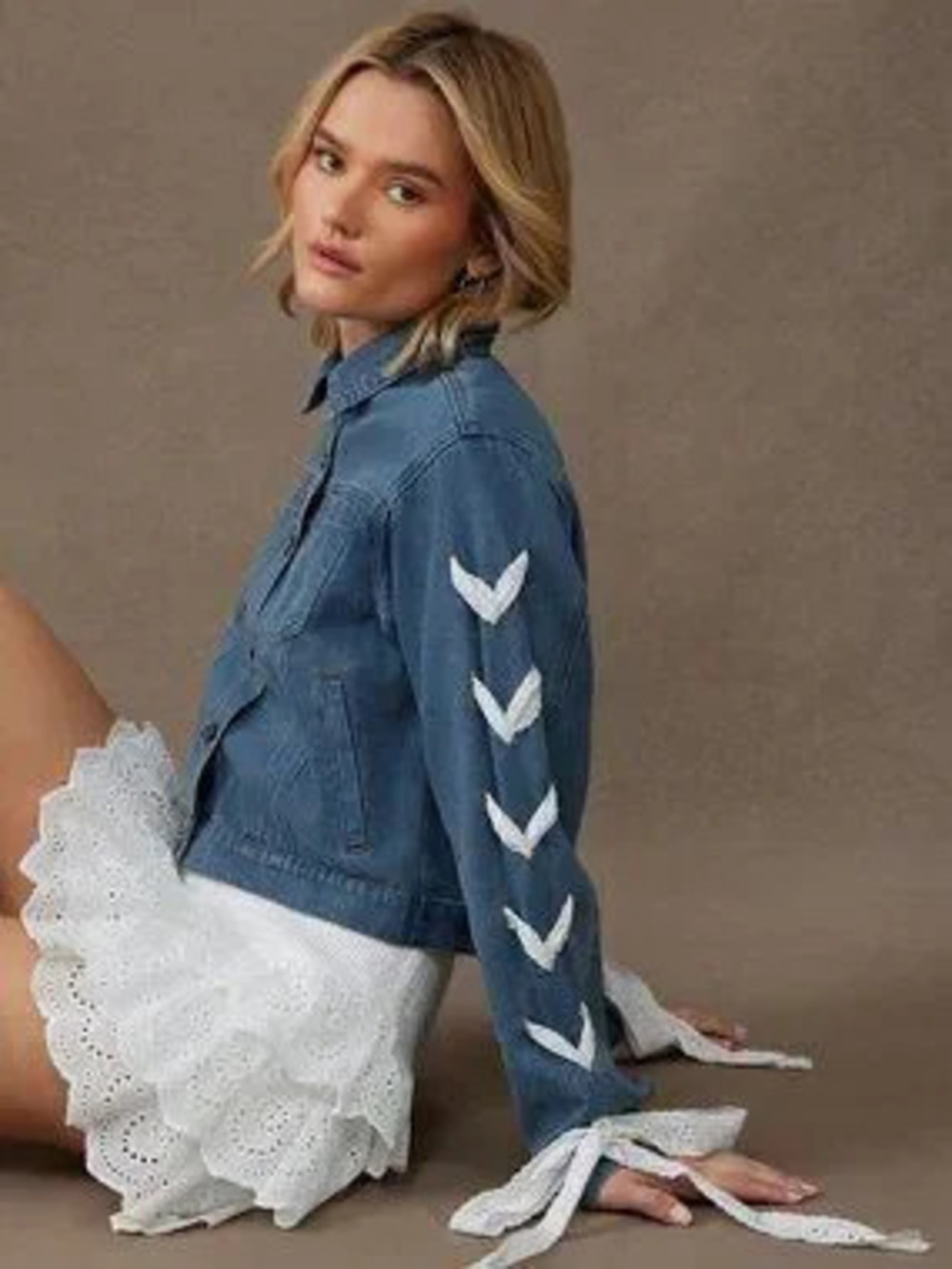 ZARA Light Wash Casual Women's Lace Up Bow Tie Sleeves Denim Trucker Jacket